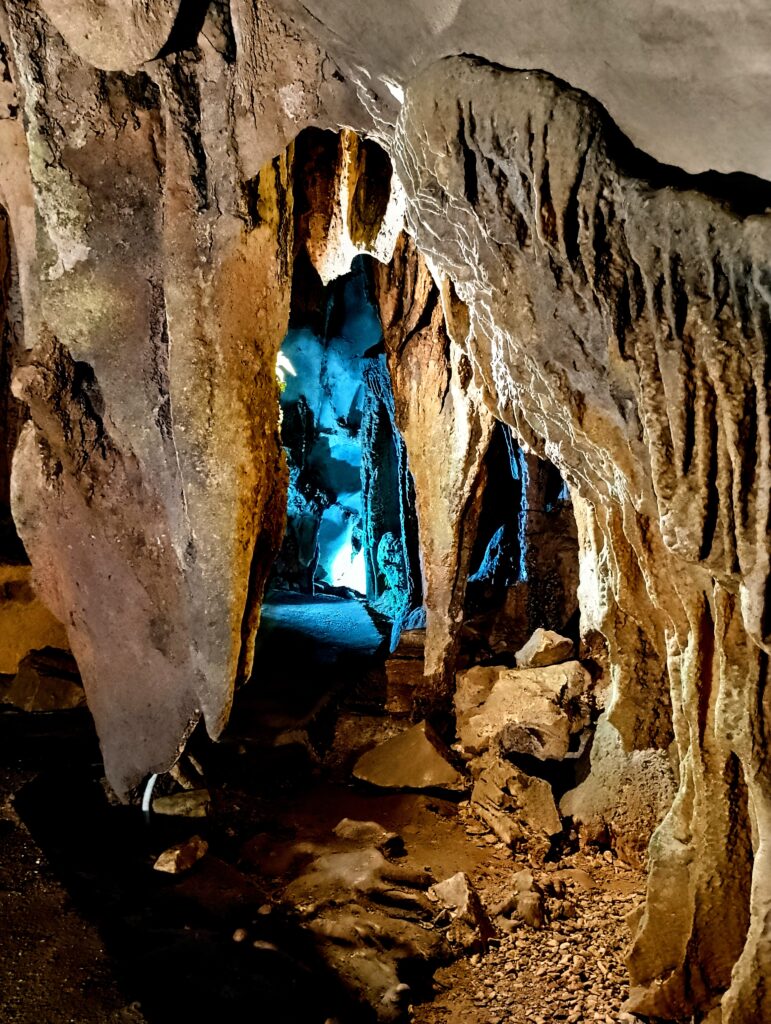 Cat Ba caves 